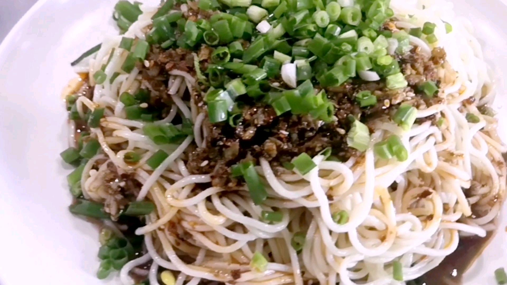 四川凉面看似简单做好不易,明哥核心调料大揭秘,麻辣鲜香安逸