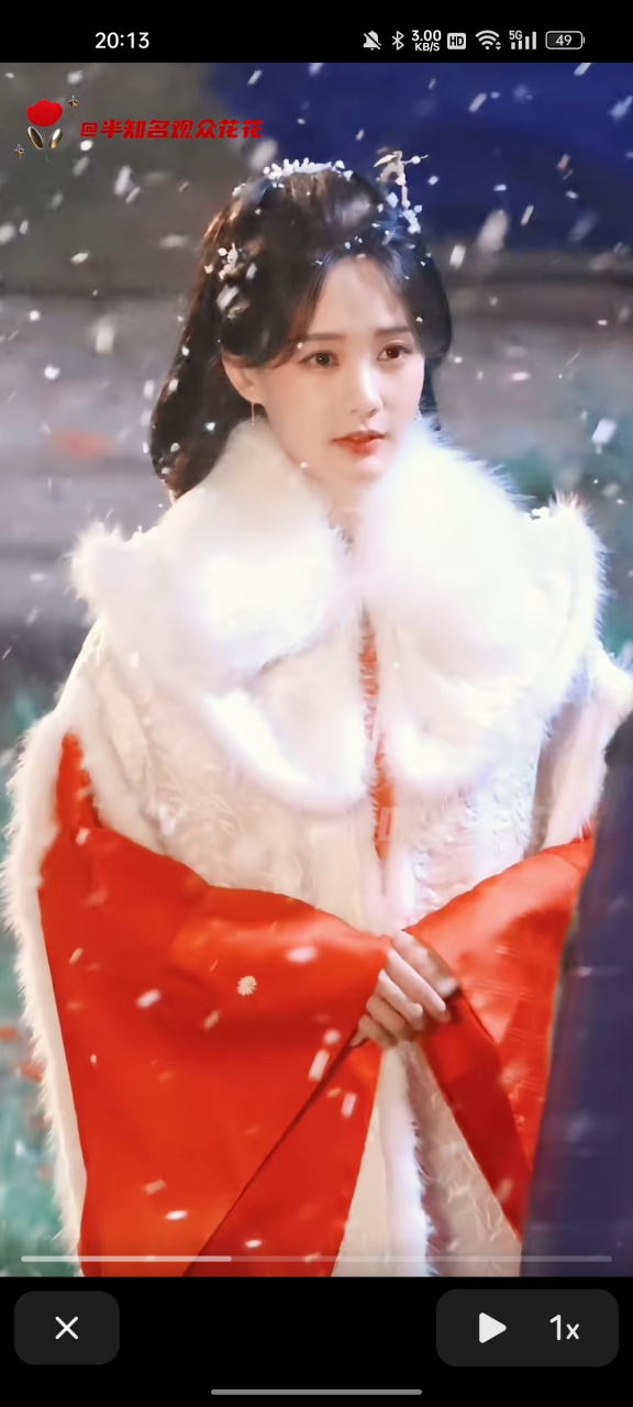 很久没看到这么华丽的妆造了,李一桐新剧路透新婚妆造.