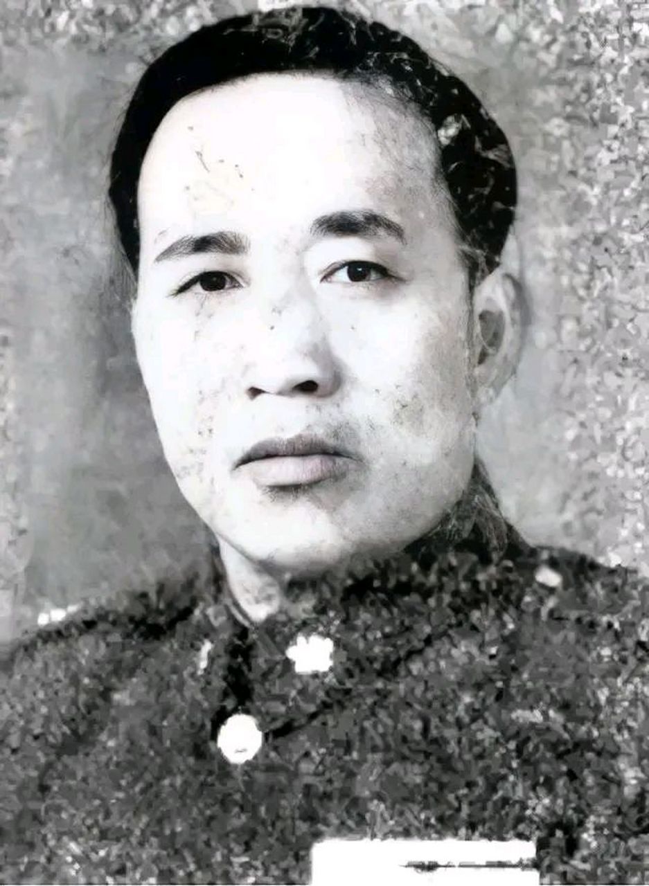 1940年,刘昌义被日军包围,他率残部向日军投降,当了一个大汉奸.