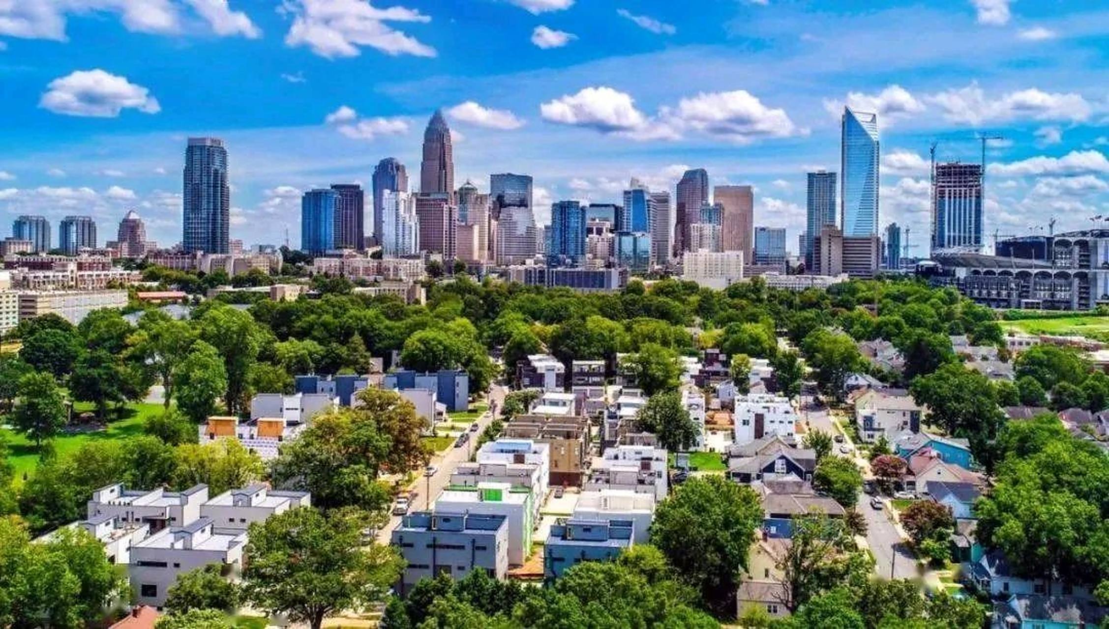 我有一个朋友叫老王,他今年刚刚去了美国旧金山硅谷看望他的女儿和