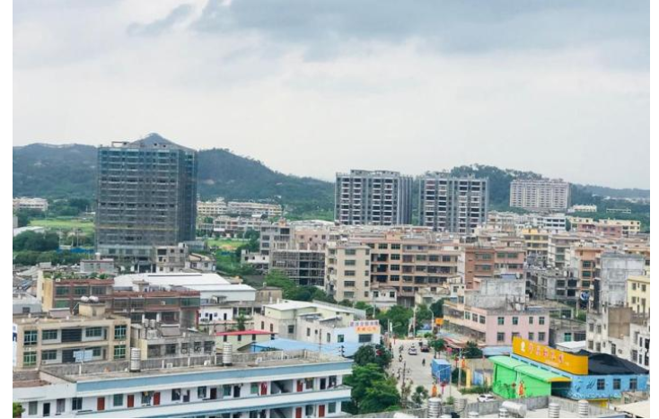 广东揭阳普宁市里湖镇,和揭西县接壤