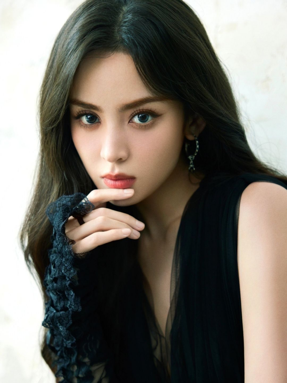 古力娜扎#养眼美女# #明星生图大赏# #金秋图文动态创作节