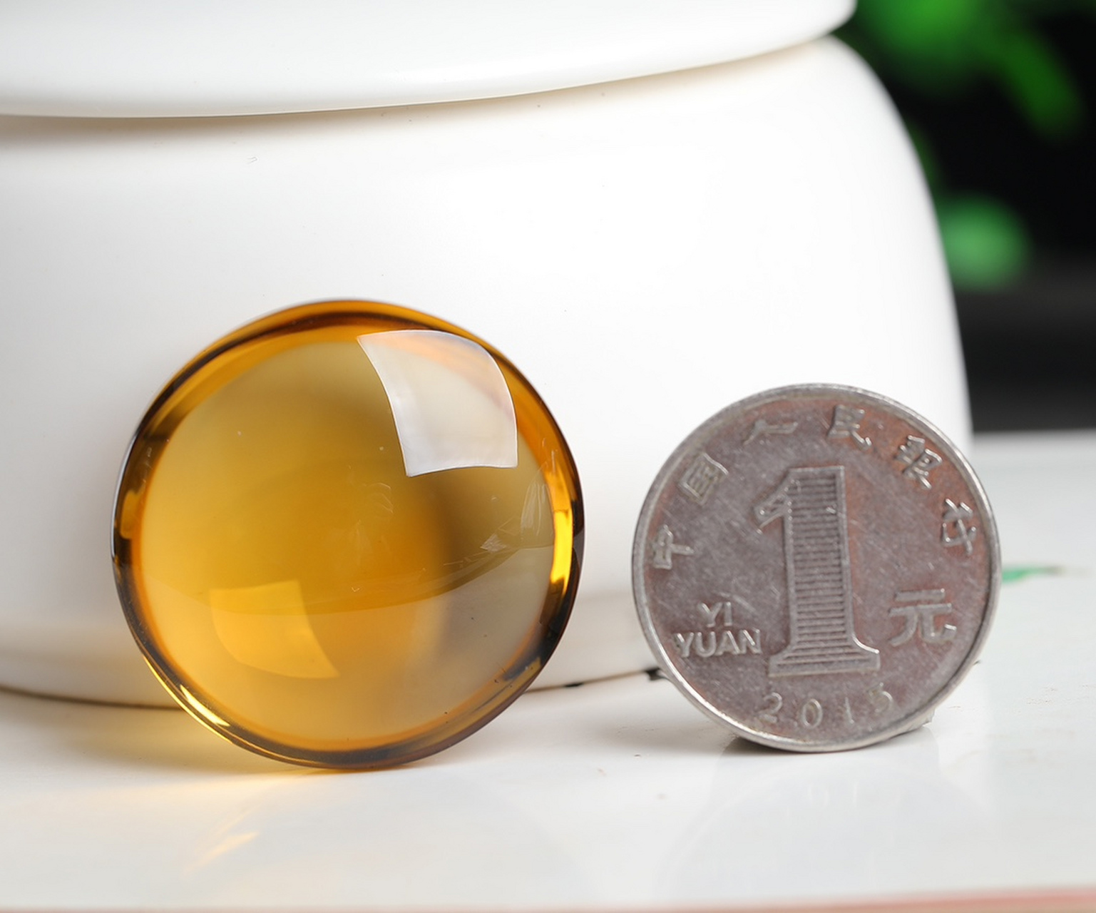 黄水晶无事牌吊坠