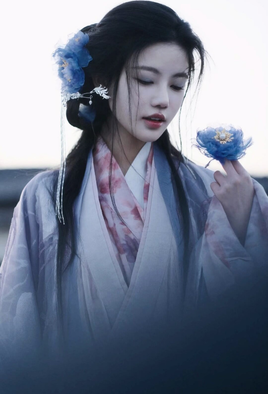 孙珍妮古装头饰装扮欣赏,你喜欢哪个装扮?#百度仲夏打卡挑战赛