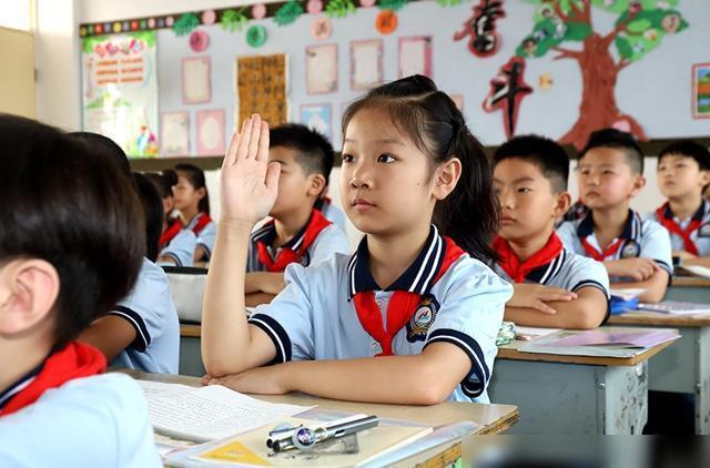 六年级上册单元二词句段运用:重复修辞手法
