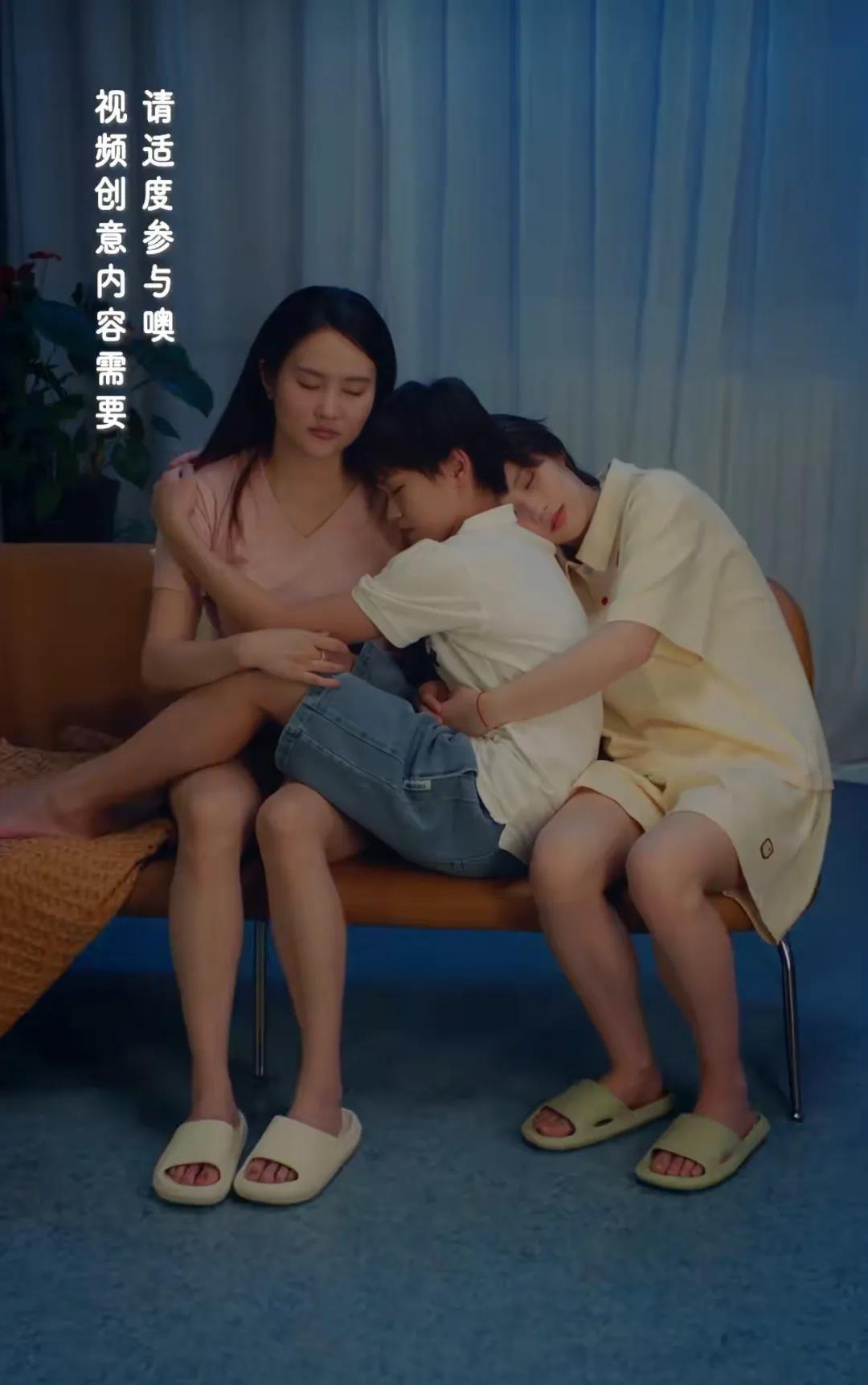 陈若琳把全红婵搂怀里!红姐化身乖宝宝,网友:陈芋汐是多余的?