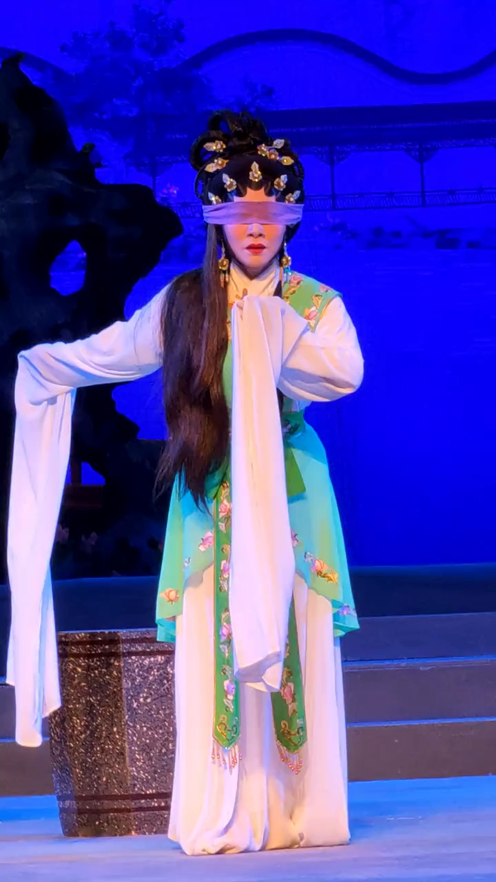 粤剧鸳鸯泪洒莫愁湖之投湖选段主演卜美玲戏曲文化