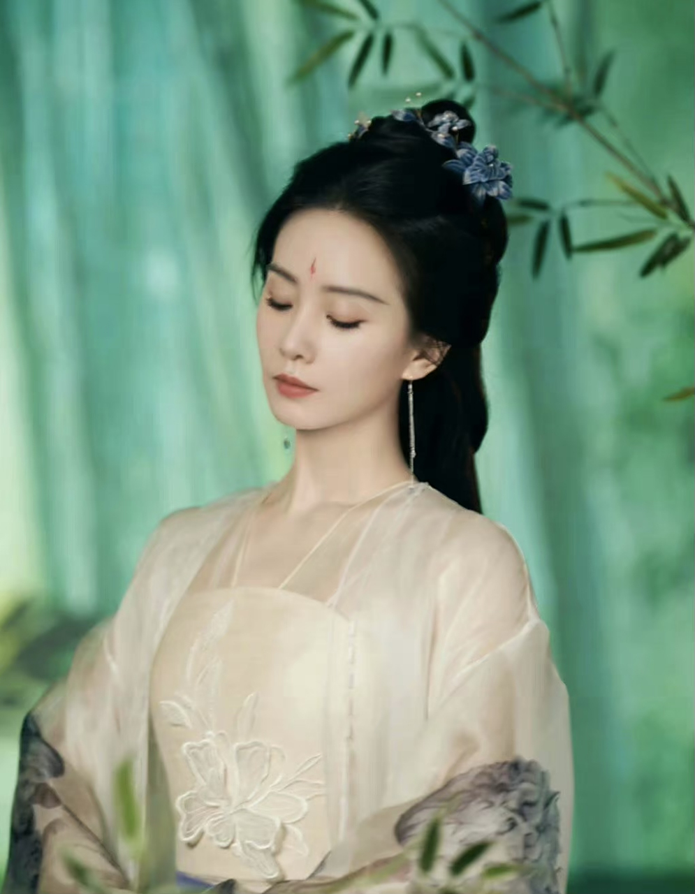 刘诗诗狐妖小红娘竹业篇新造型# 刘诗诗《狐妖小红娘竹业篇》东方淮