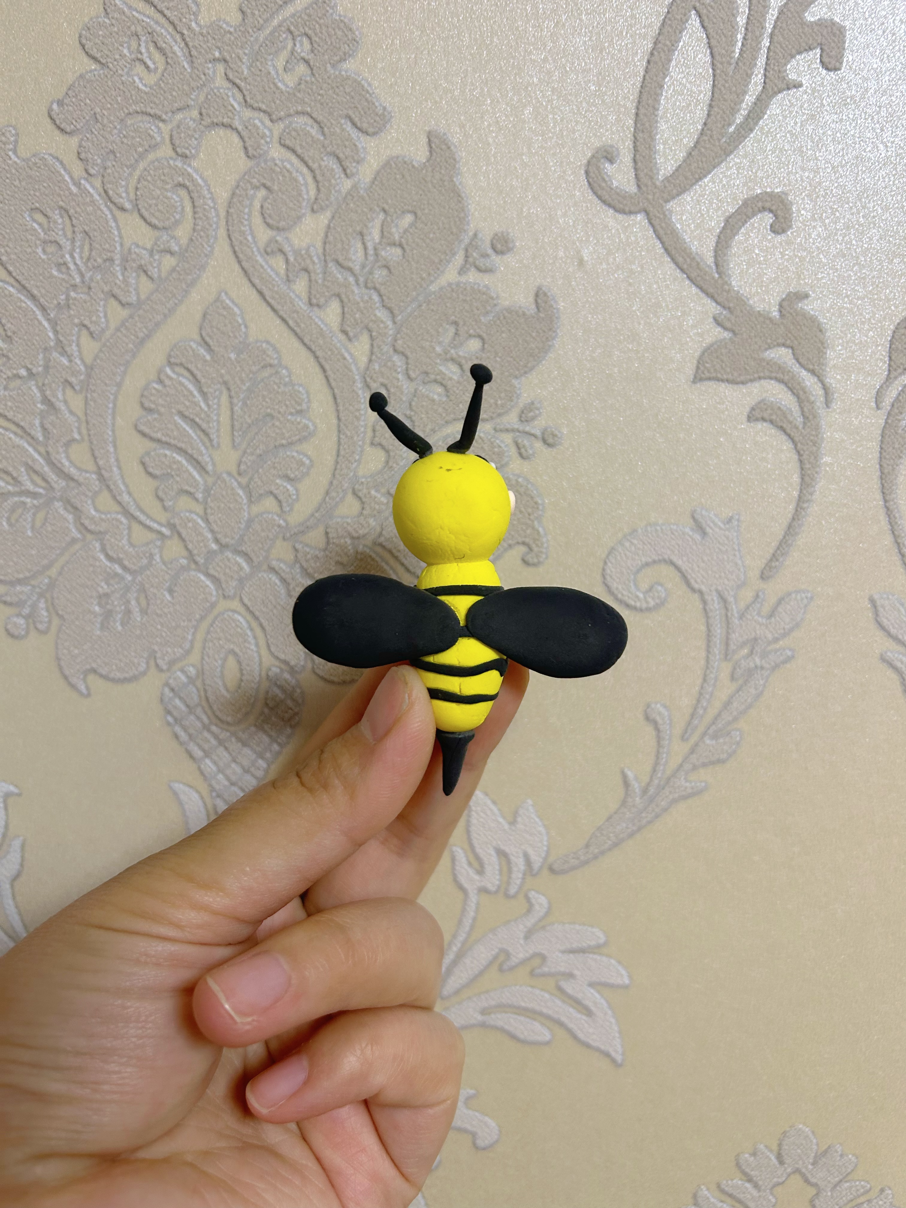蜜蜂粘土画图片