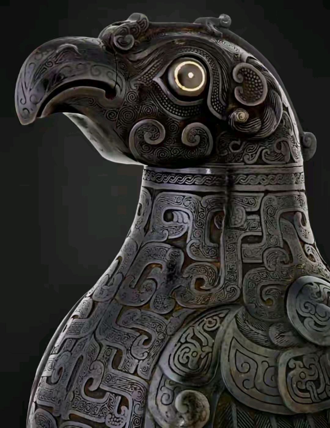 从中国远赴美国:子乍弄鸟尊的传奇之旅