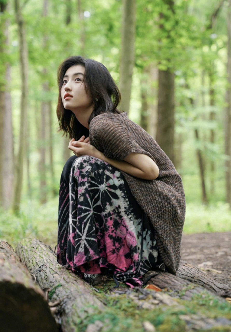 《向往的生活》张子枫森林写真