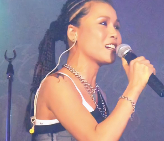 和那英不和,患病险离世,57岁无儿无女,田震现状令人震惊