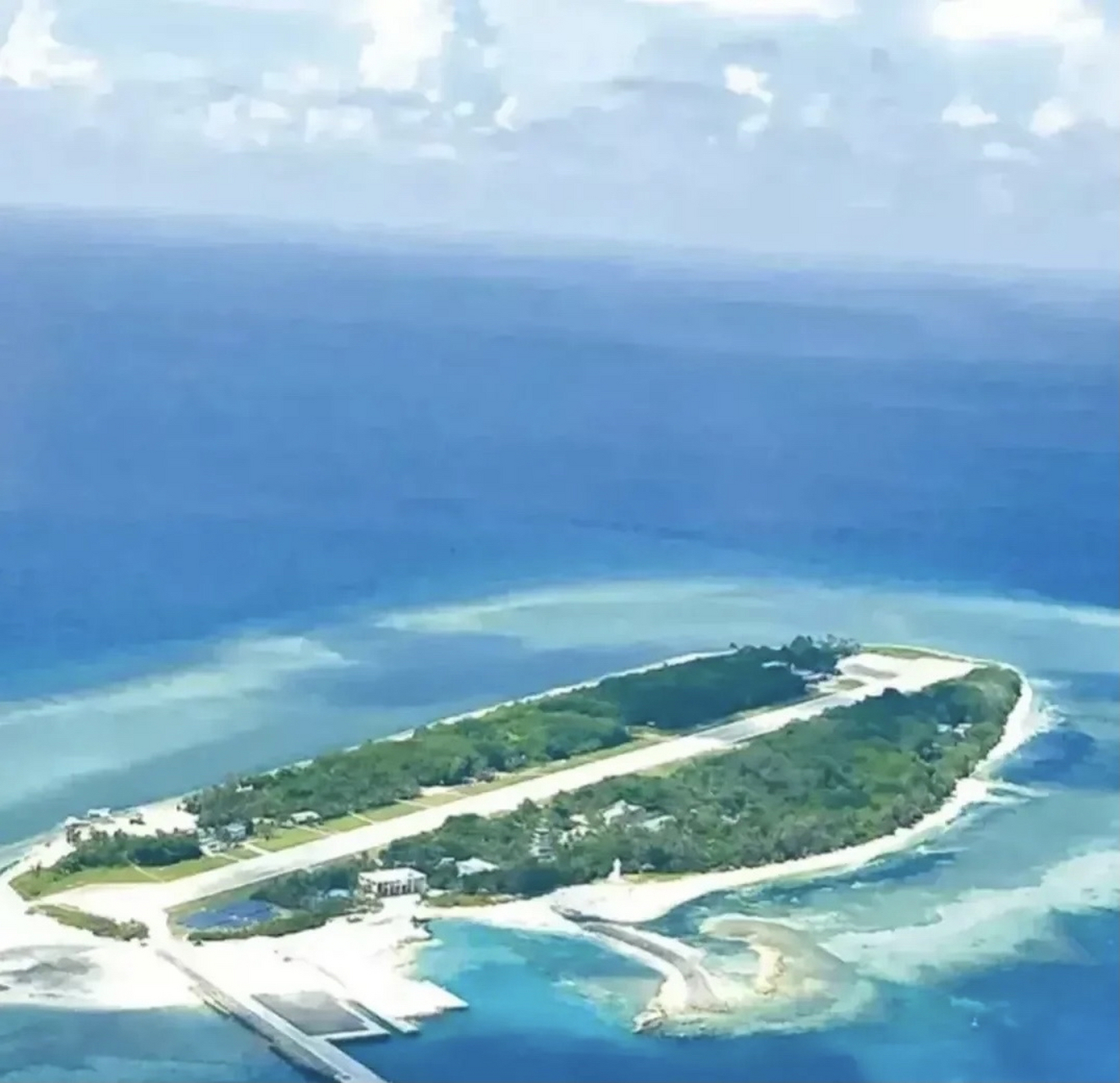 台湾将太平岛给美军建基地  据台媒报道,民进党当局计划让美国用太平