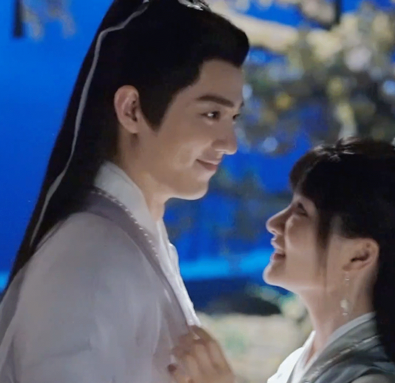 《玉骨遥》肖战,任敏片场对戏花絮太甜啦,肖战笑的好宠溺,任敏最后都