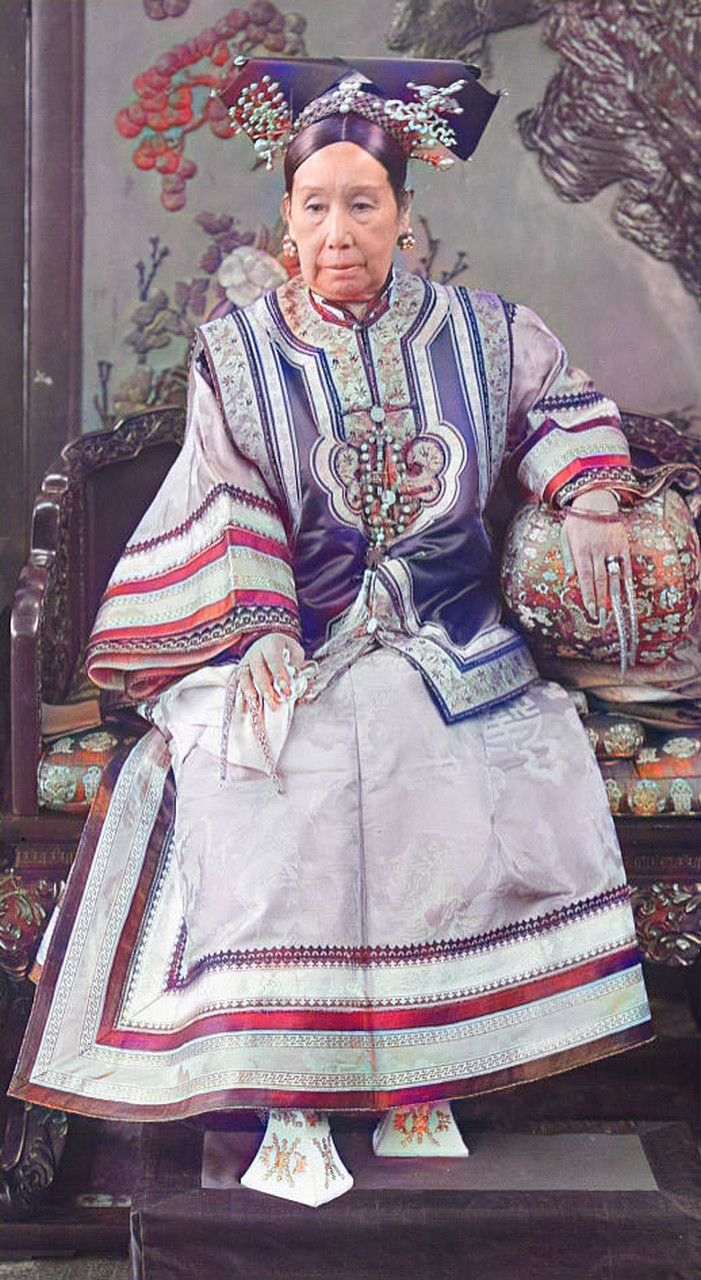 老照片#慈禧太后彩色版!
