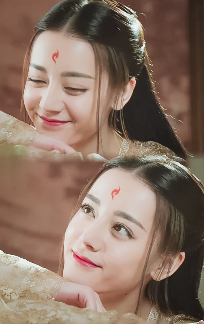 被称为"中国版千颂伊":迪丽热巴图集