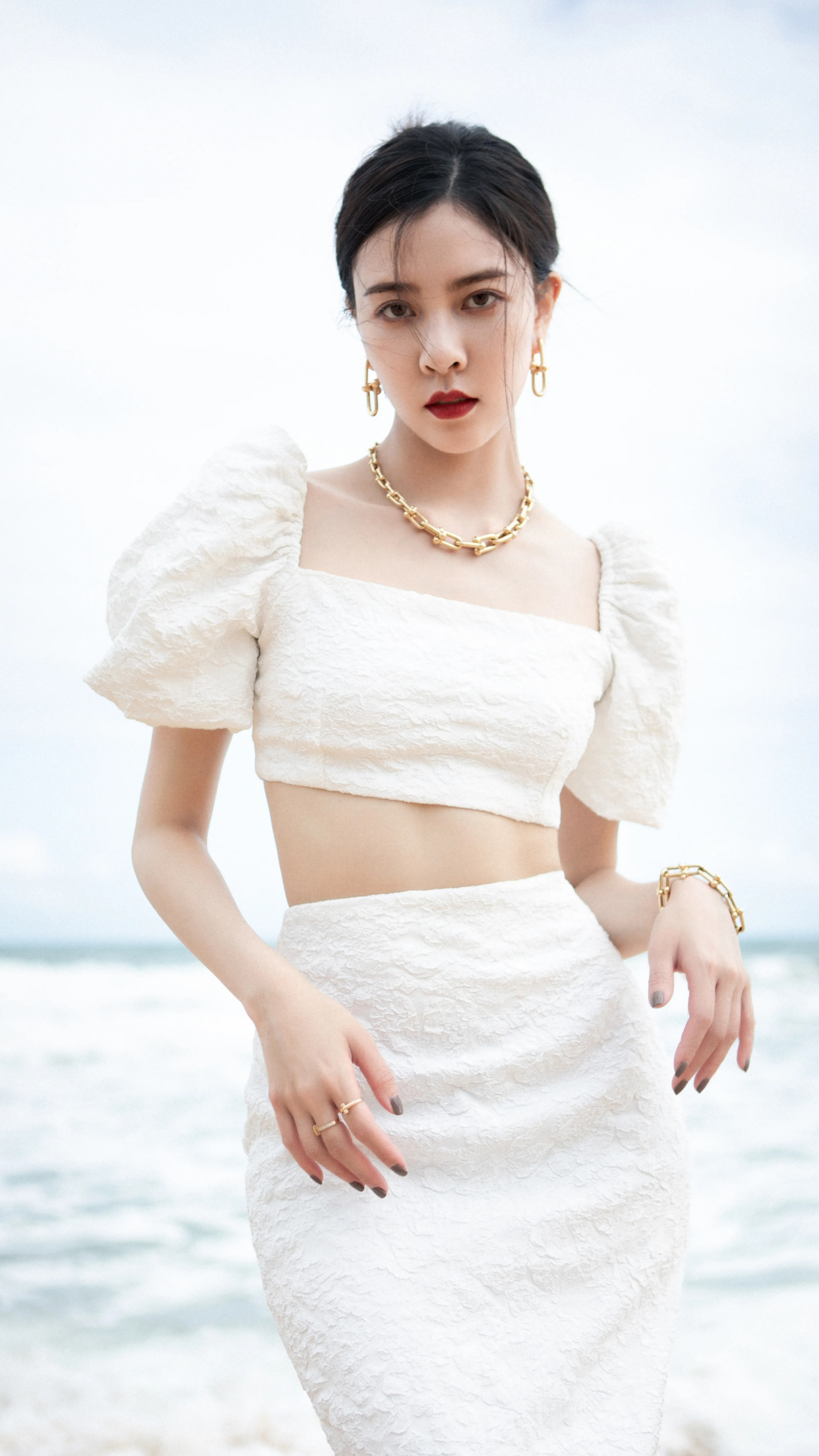 宋妍霏性感高清写真图集,肤白貌美,芳菲妩媚