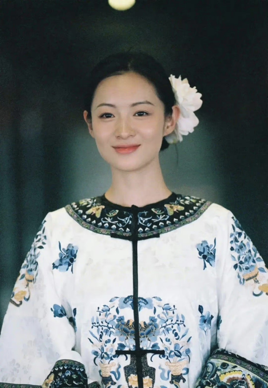 这位小姐姐的脸好厉害啊!