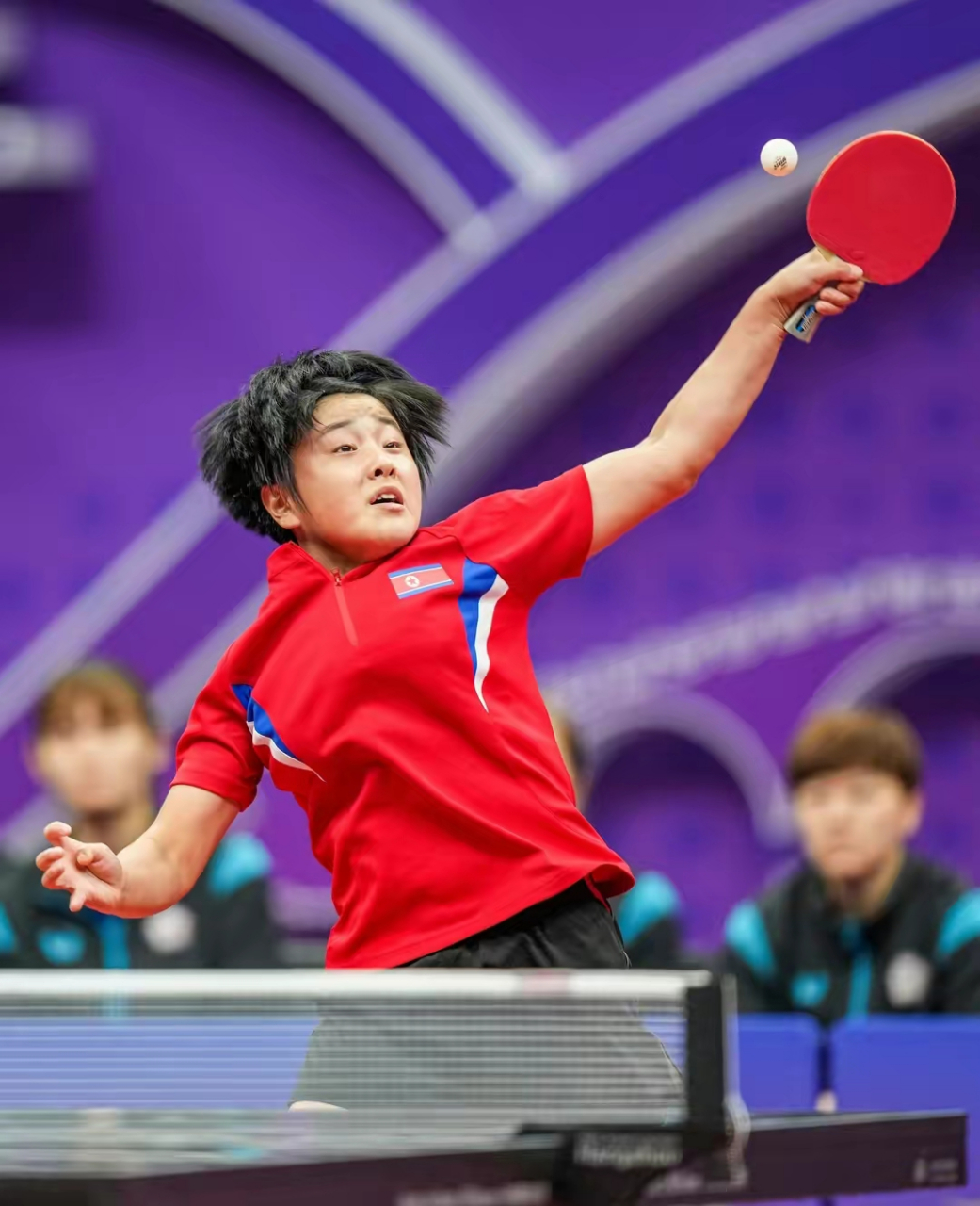 朝鲜的乒乓球运动员金金鹰长得好美!