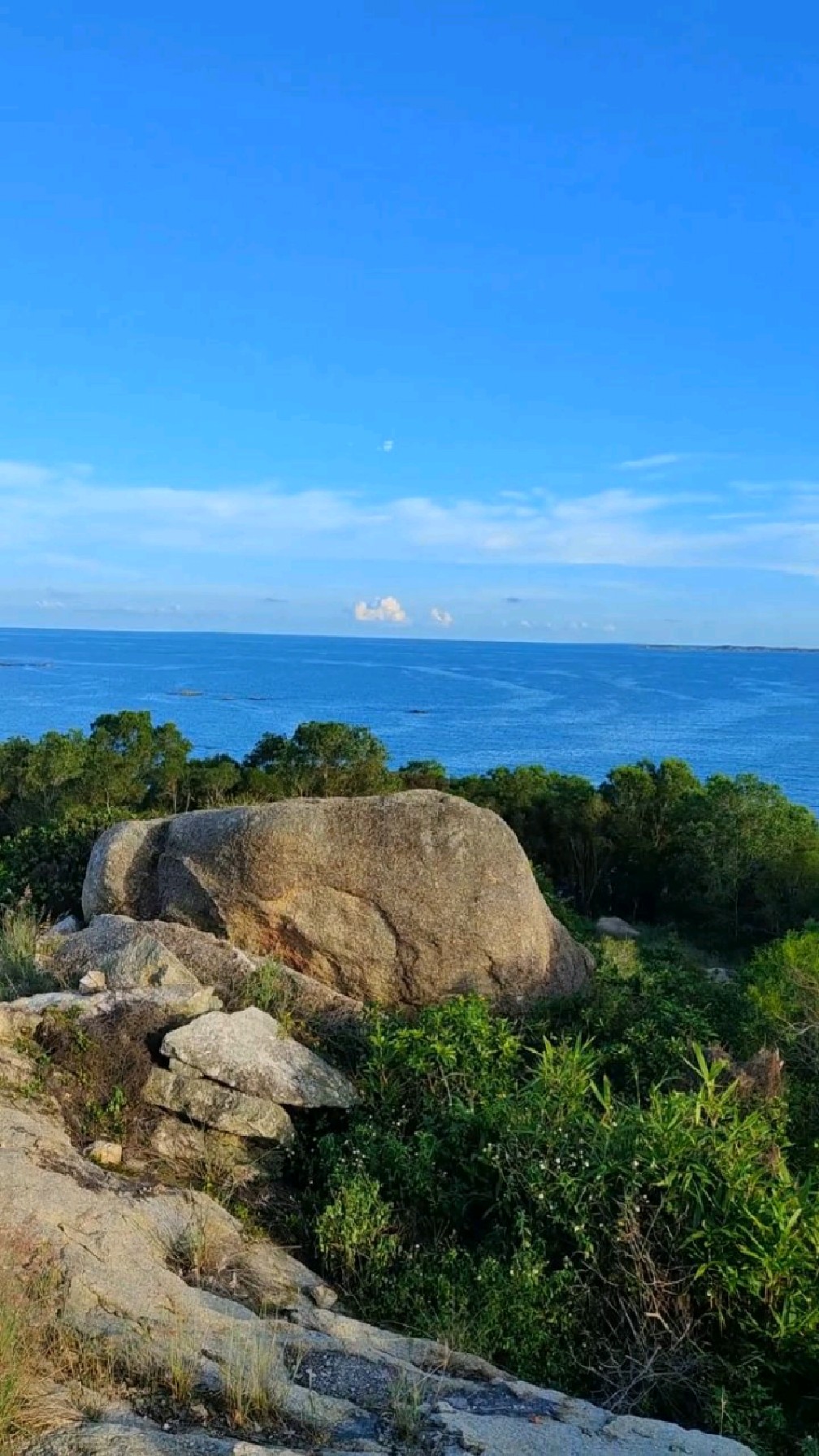 汕尾捷胜潼山观海听潮声