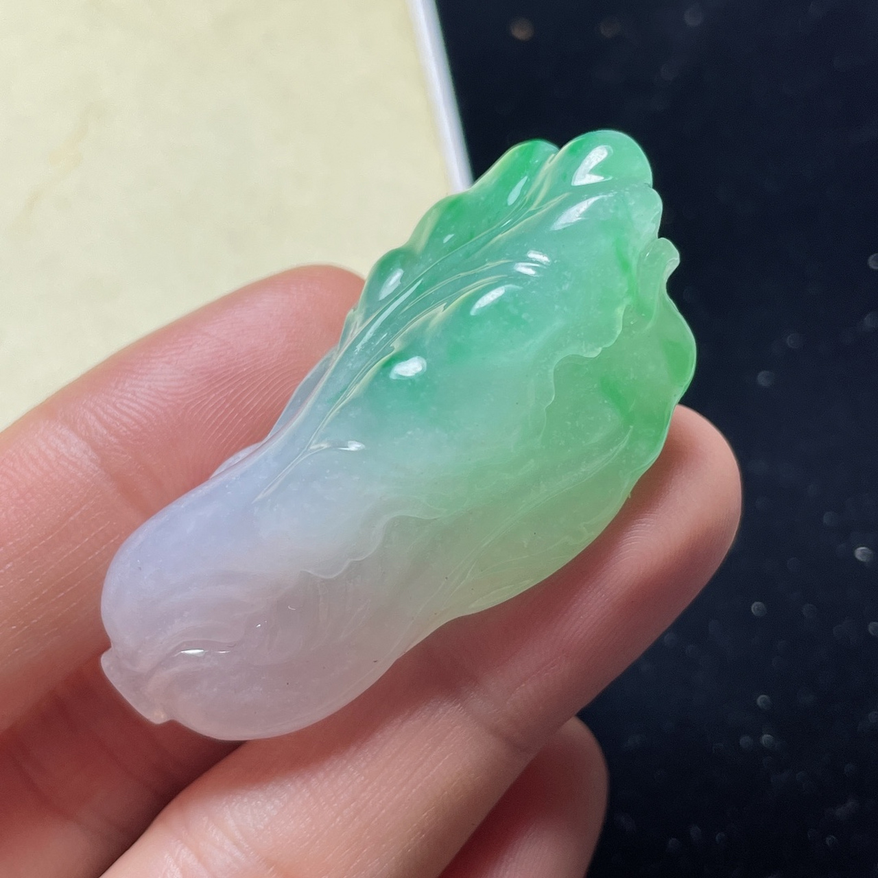 绿白菜,糯冰大挂件,种水色全,美轮美奂,高品质