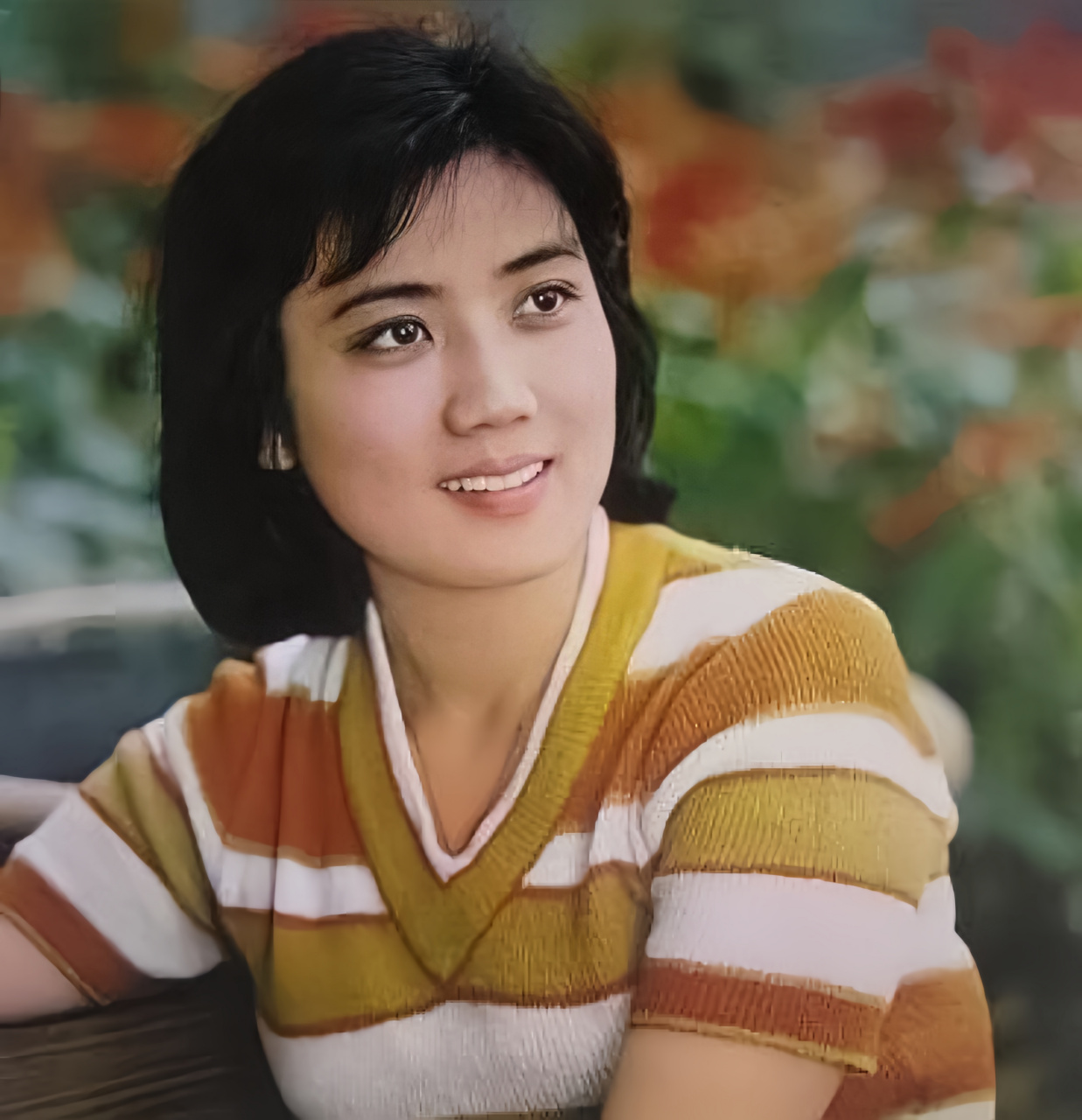 1975年上映的电影《春苗》,让大家认识了这个人美演技棒的演员李秀明.