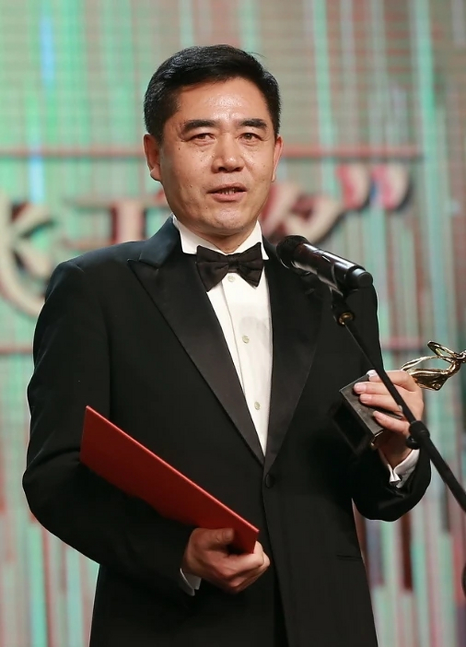 陈宝国,男,1956年3月9日出生于天津,国家一级演员,毕业于中央戏剧学院