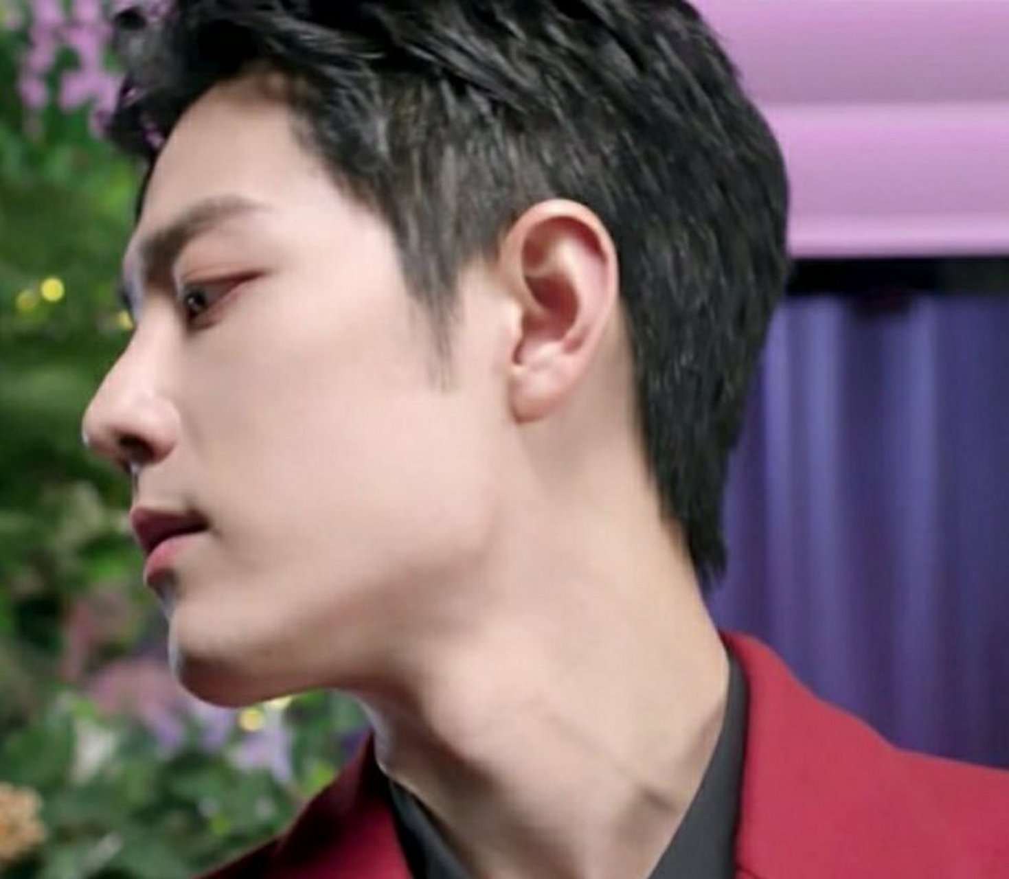 肖战脖子上的青筋#  青筋爱好者,就很满足[期待] 观赏方式:伸出粮个