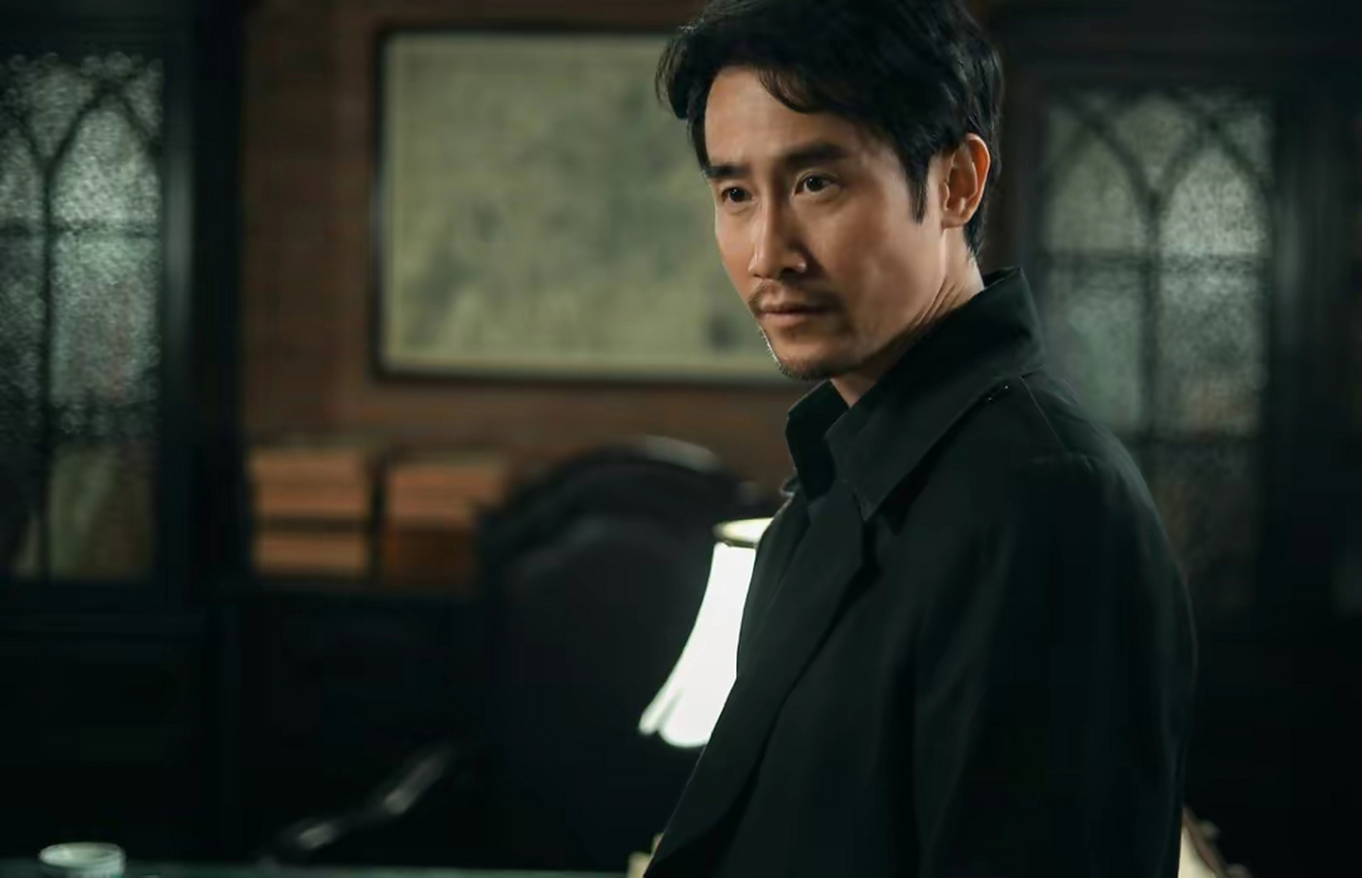 电视剧《无间》由王志文,靳东和王丽坤主演,这部电视剧也确实比较精彩