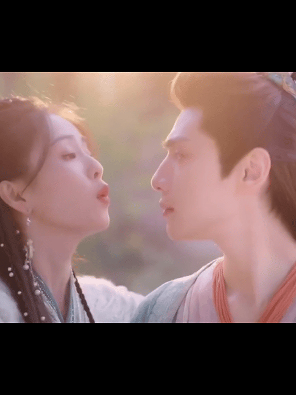 《长月烬明》冥夜和桑酒的甜蜜瞬间～ #白鹿# #罗云熙# #电视剧长月烬