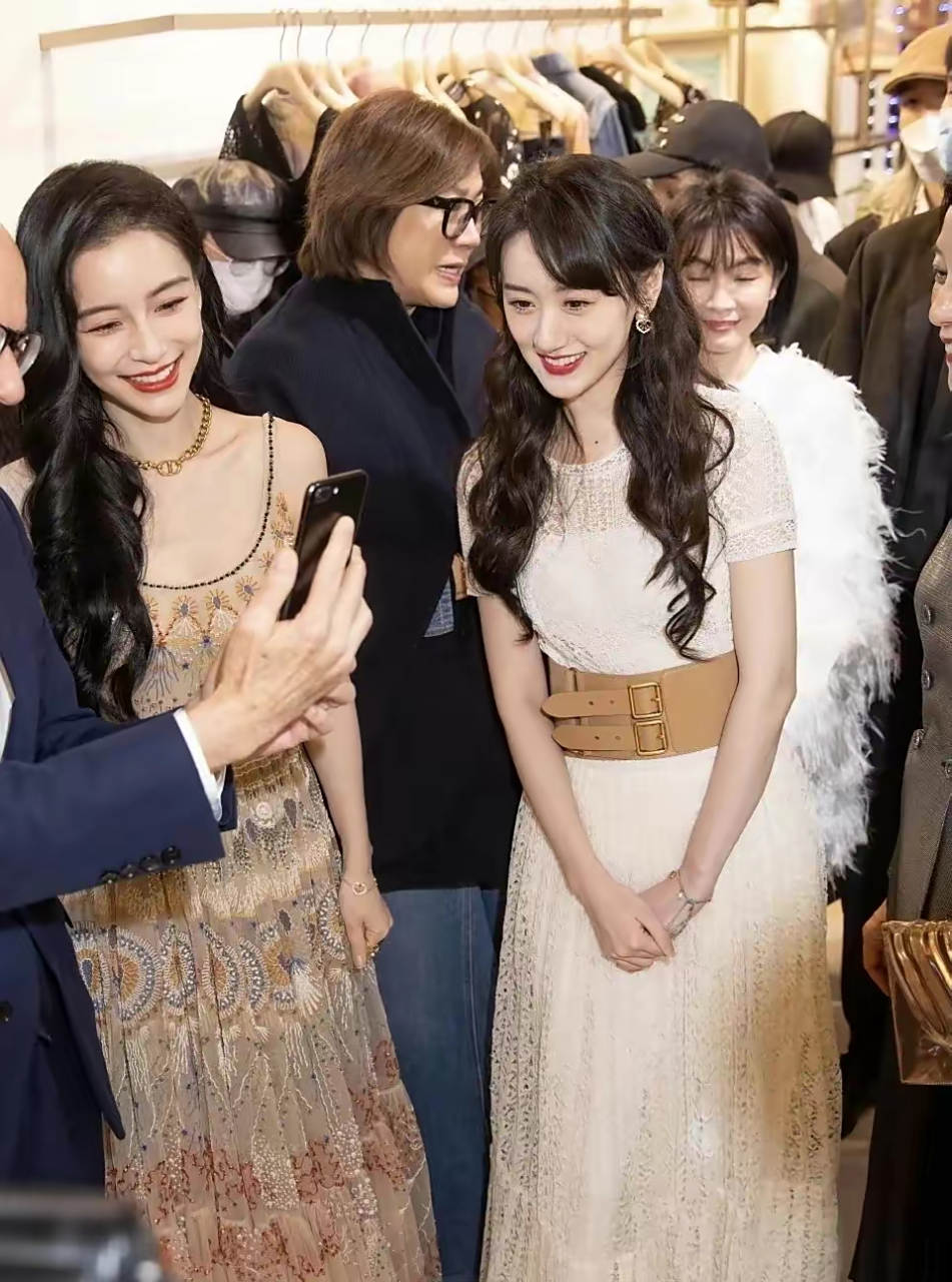 网友:袁冰妍和杨颖的"同框",让我知道了"气质"到底有多重要