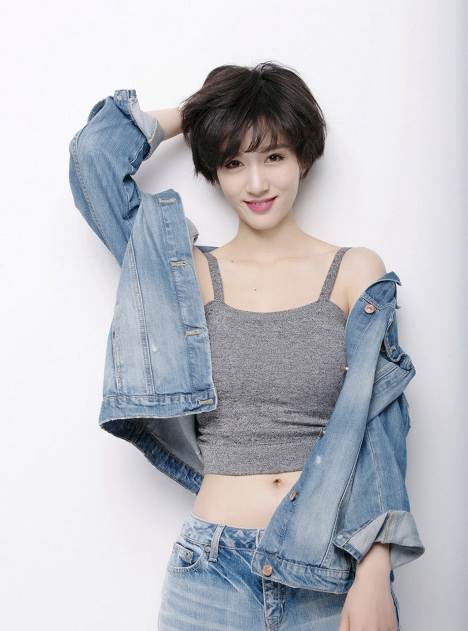 徐悦,1989年10月3日出生于北京,中国内地女演员,毕业于中国传媒大学.