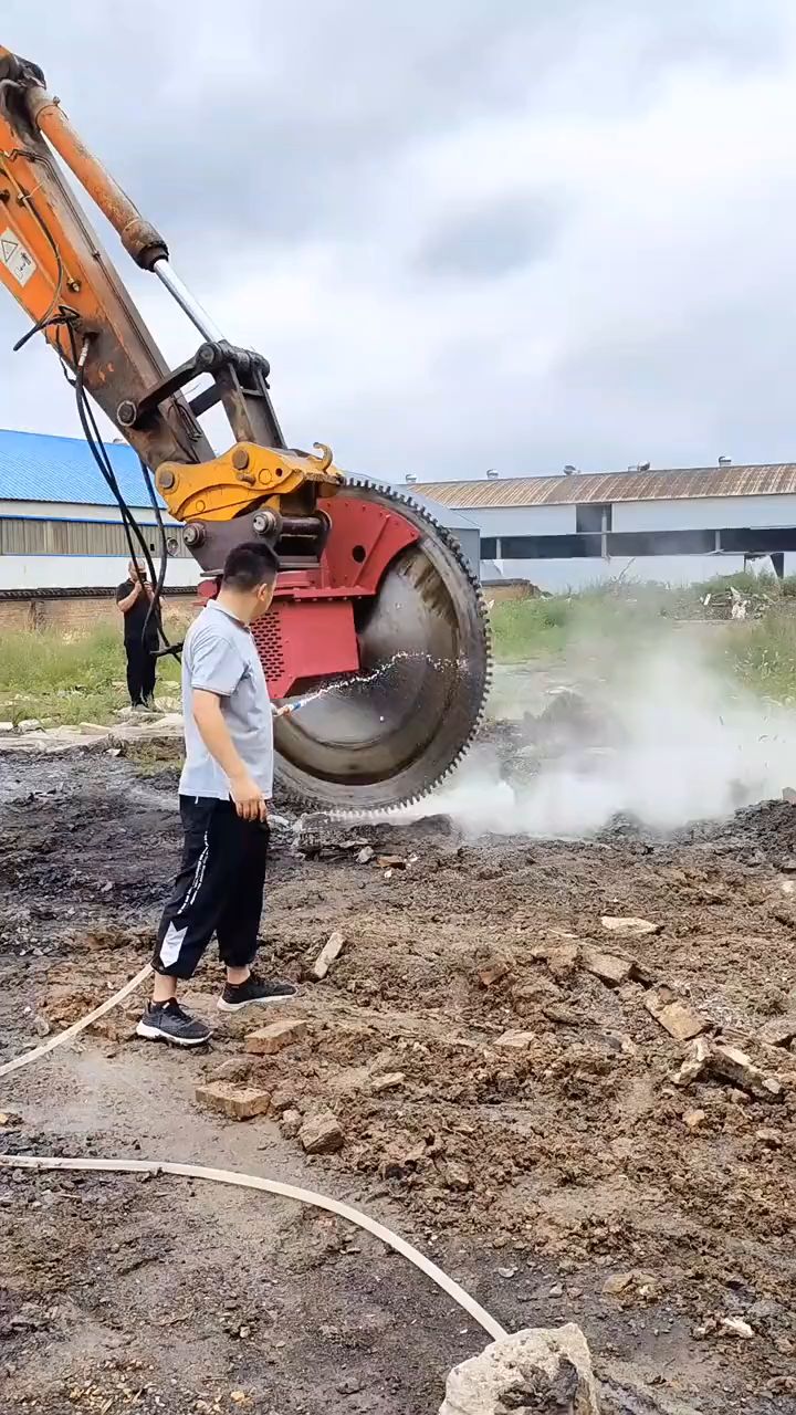 水泥路面切割锯板材切割岩石锯