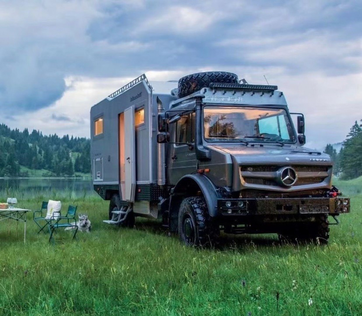 奔驰乌尼莫克4023越野房车