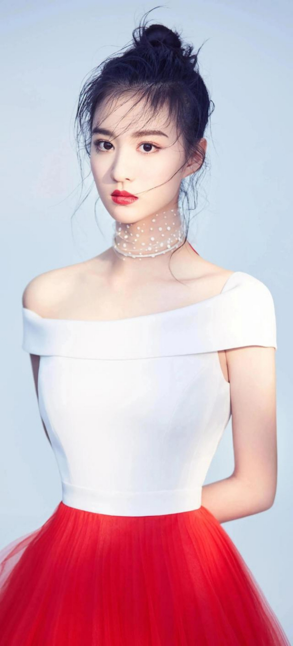 王楚然本名叫宋亚梦# 王楚然本名被爆出叫宋亚梦,无论姓还是名都改掉