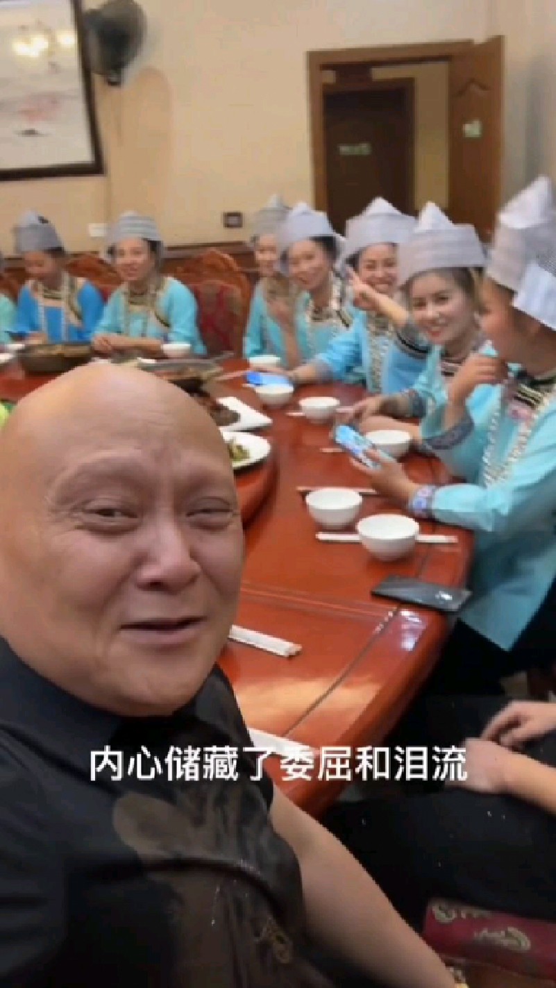 演员江怀:一起聚餐