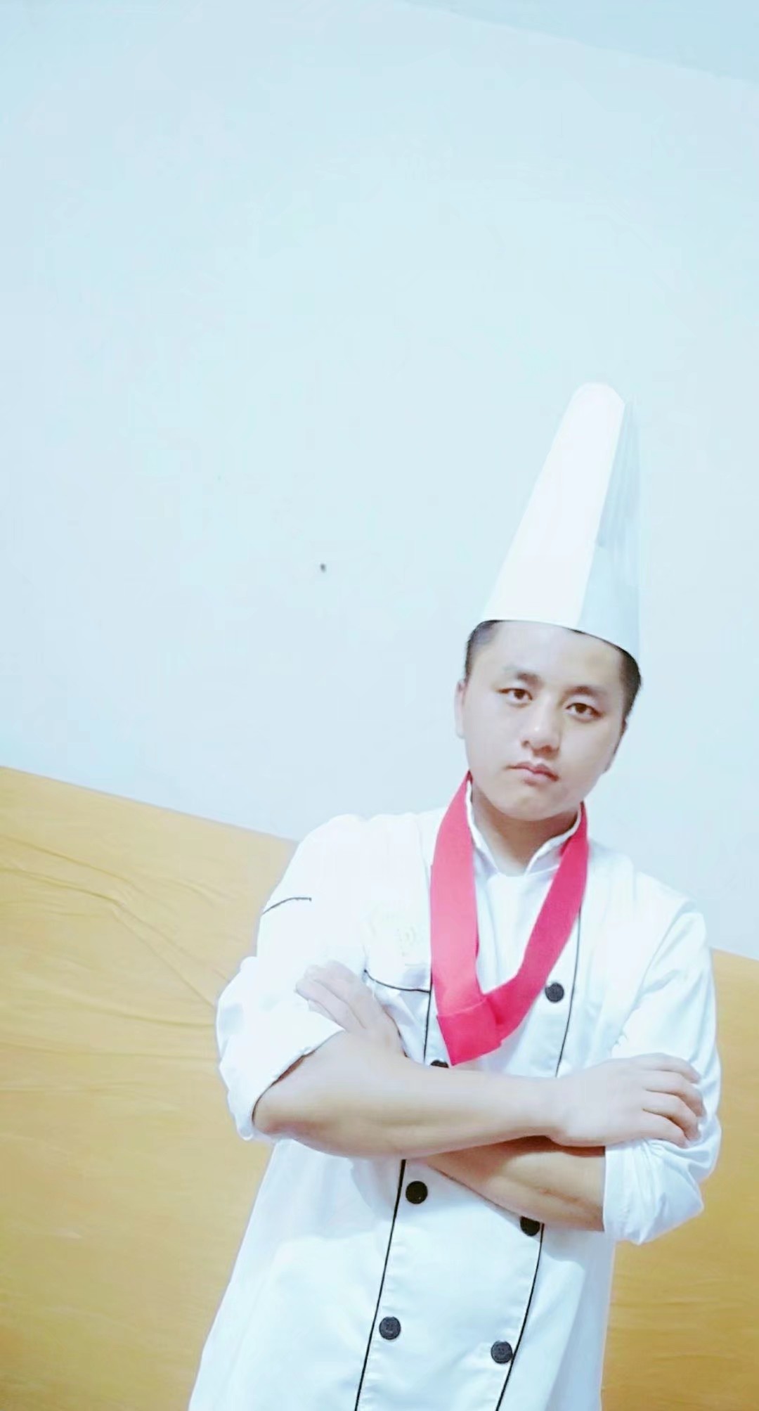 梁砚荣百科