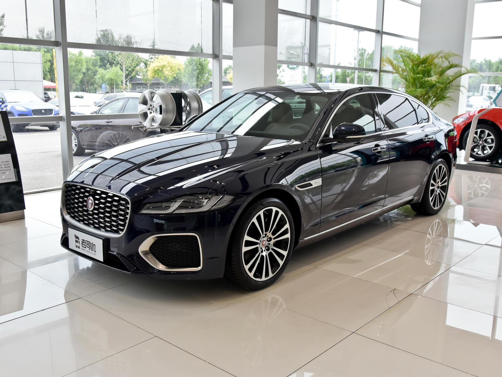 豪华运动风的中大型轿车,有很高的性价比,带你看捷豹xfl