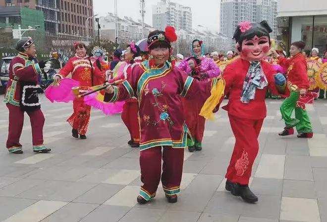 女梦见扭秧歌什么意思（女人梦见扭秧歌是什么意思） 女梦见扭秧歌什么意思（女人梦见扭秧歌是什么意思） 卜算大全