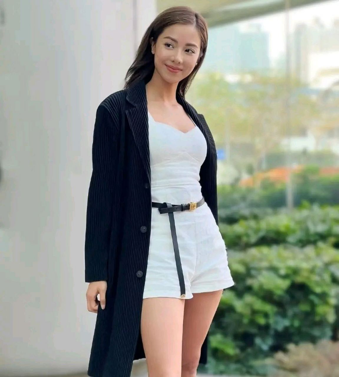 tvb小花伍乐怡泳装出动迎夏日,好身材有赞无弹  tvb小花伍乐怡因为