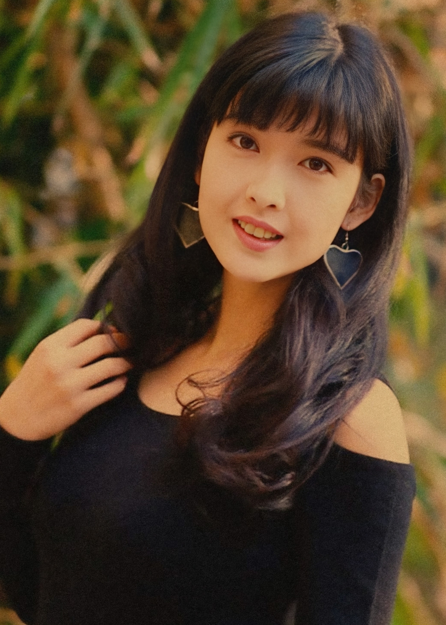 港风美人周慧敏#年轻时极为貌美的女明星# #明星的那些神图# #百家号
