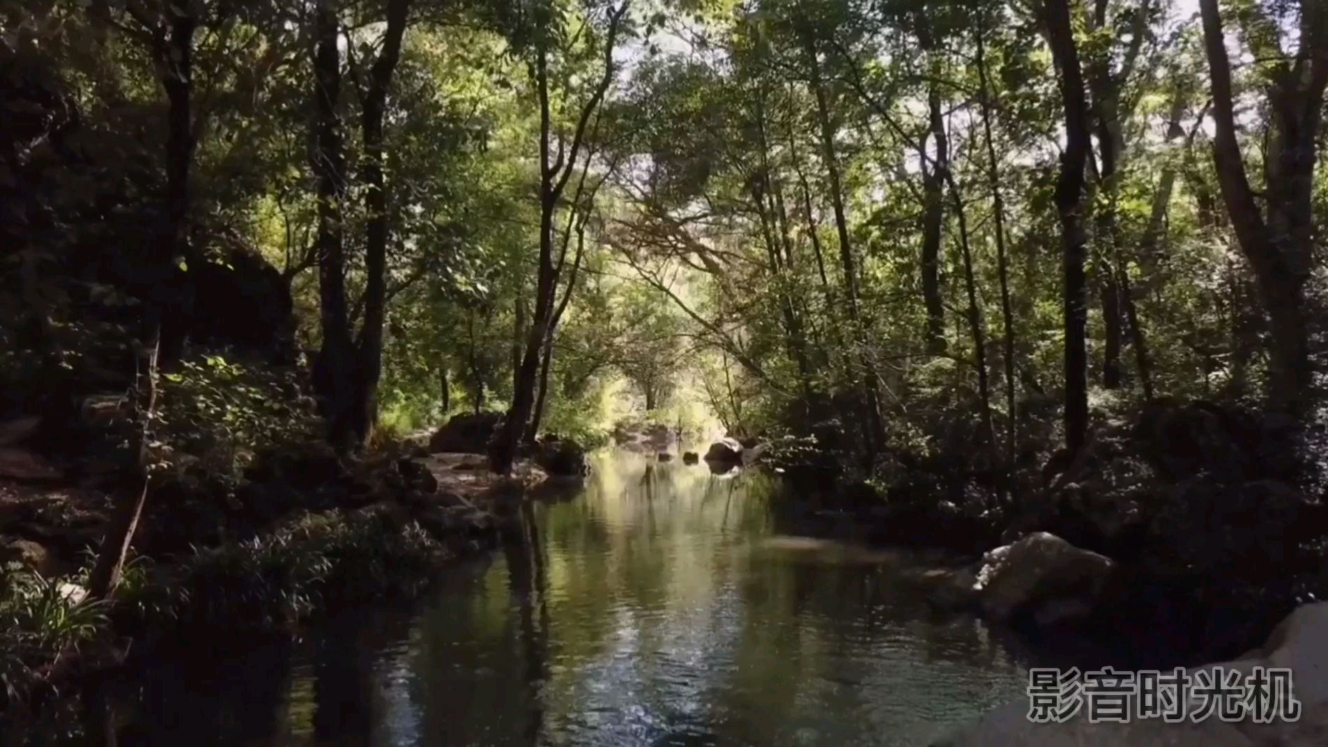 [图]纯音乐《River Flows In You》,舒缓的乐曲,治愈人心