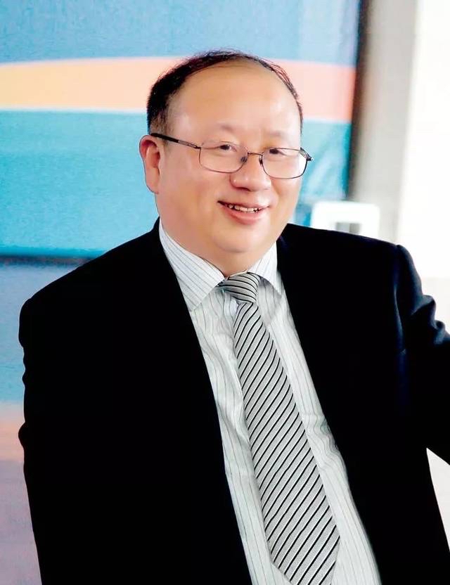 59岁的张敬国 27岁的正商