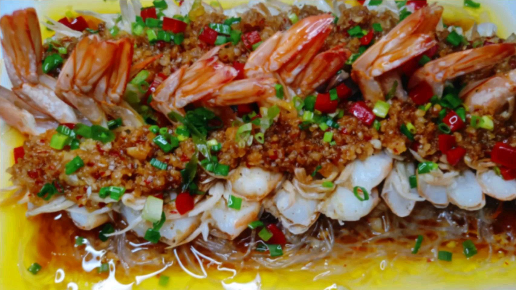 酒店卖108的蒜蓉粉丝开边虾,在家也能做,成本25块钱,这味道要得