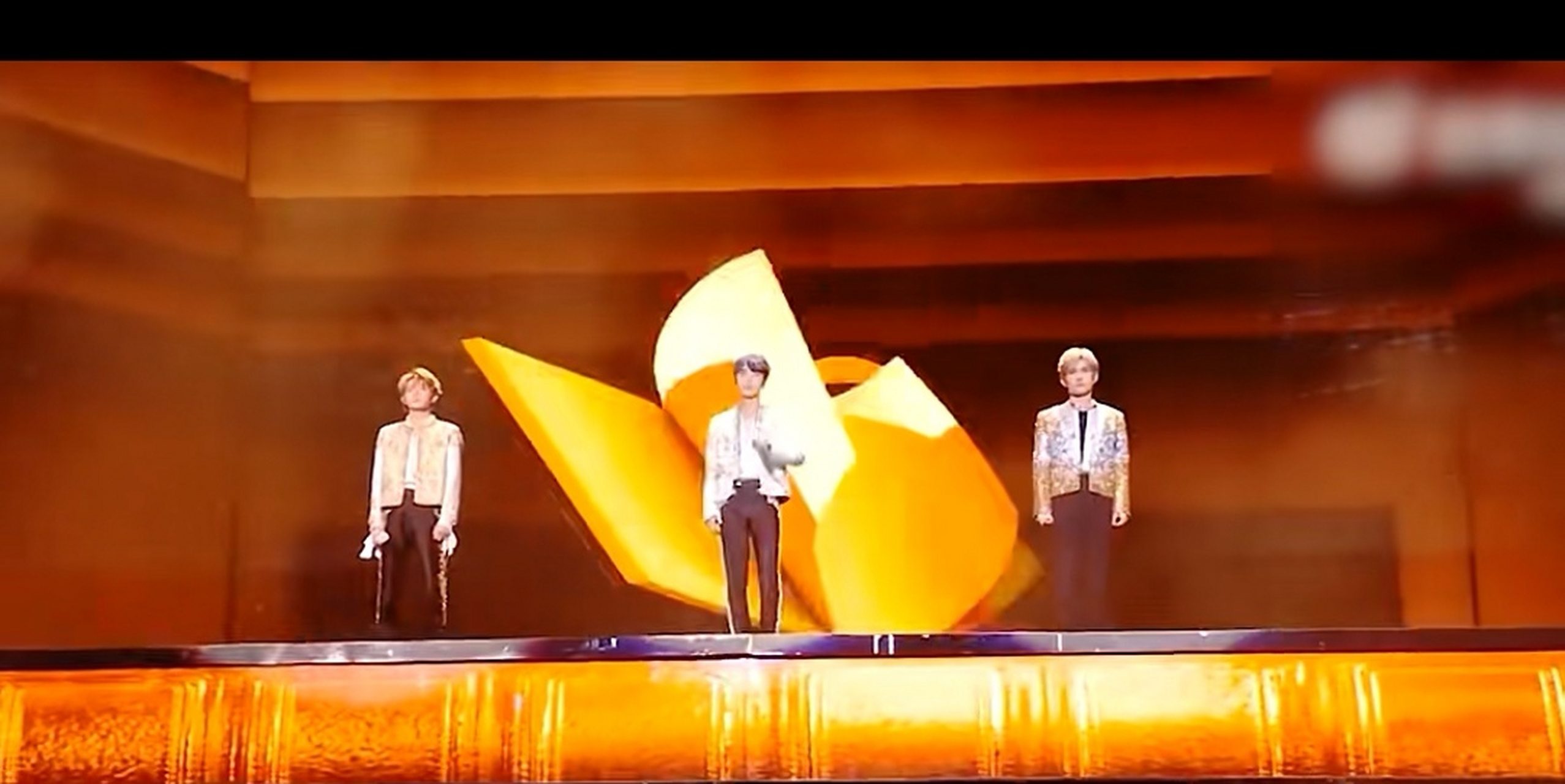 tfboy十周年演出# tfboys演唱会～环保.