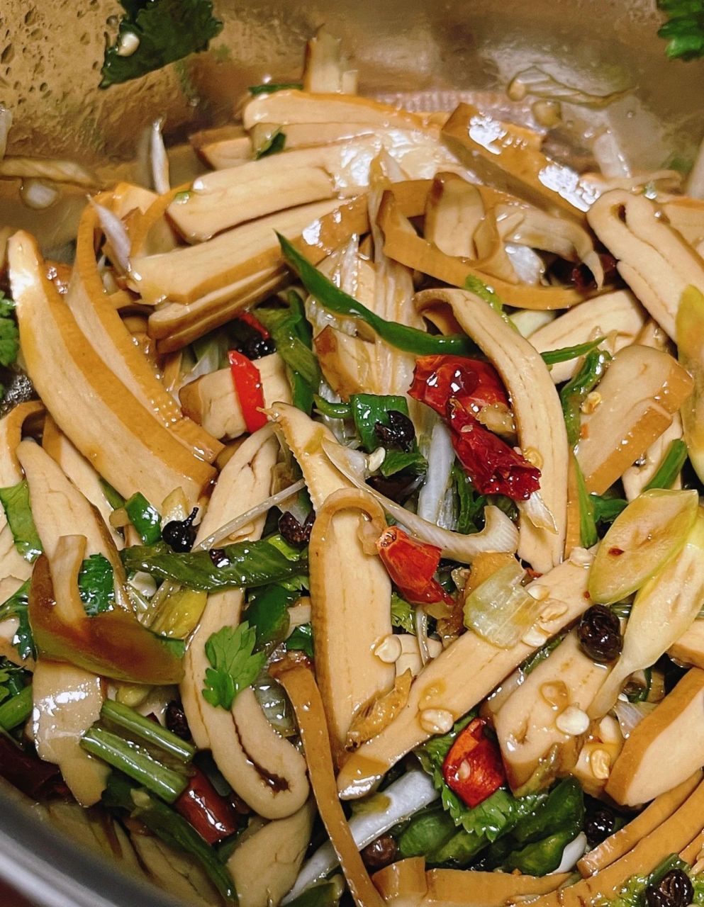 好吃到停不下来|||7815凉拌豆腐干 	 7815准备食材:豆腐干,盐