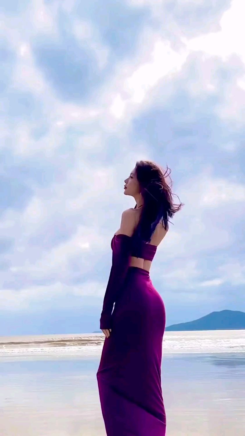 克拉拉海边吹海风