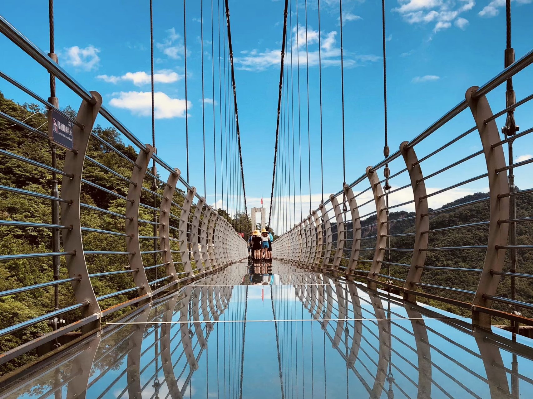78大邑天府花溪谷是位于成都市大邑县的一个自然景区,被誉为"世外
