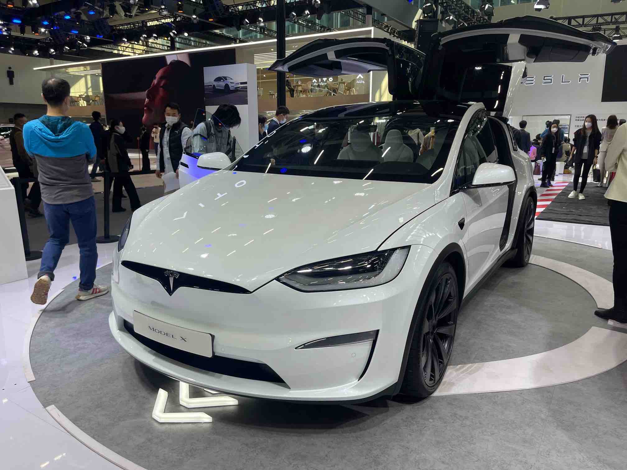 广州车展|特斯拉 model x/s plaid 亮相,2.1 秒即可破百