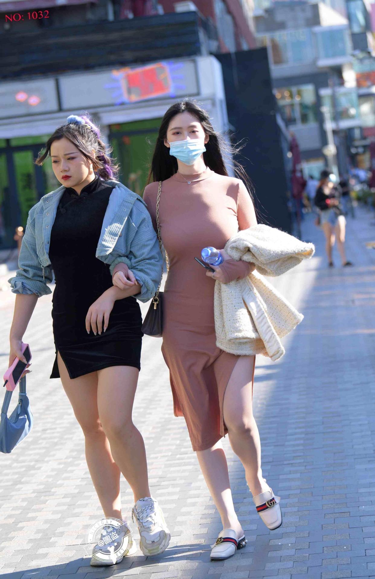 胯宽的包臀裙美女,选择简单个性的着装,霸气十足